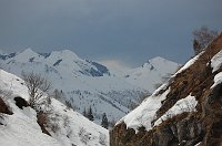 12 La in fondo il passo Manina
